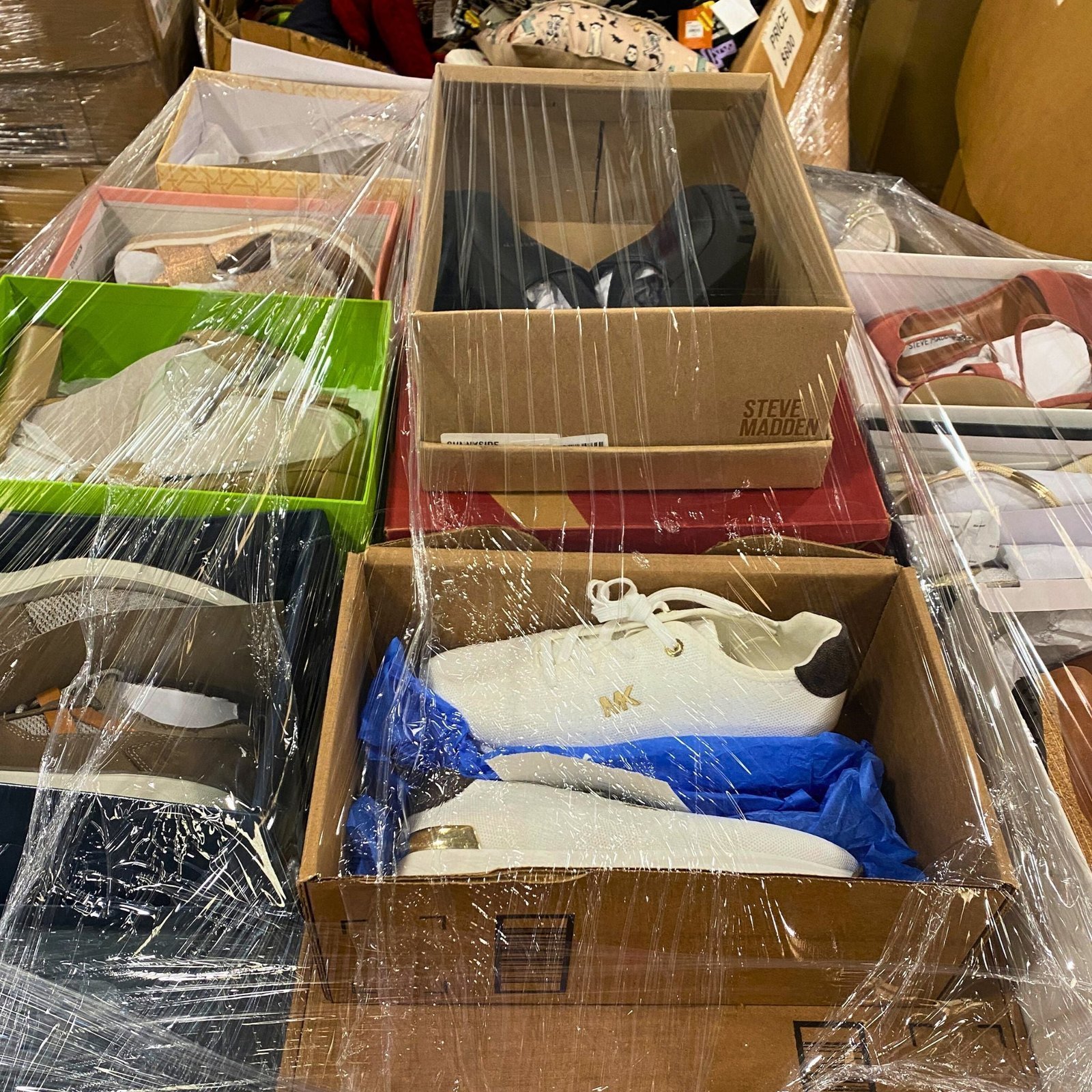 pallet-of-assorted-shoes-of-different-brands-and-sizes-124-pcs-pallet-1.jpg Pallet of Assorted Shoes of Different Brands And Sizes (350 Pcs Pallet) - Image 1