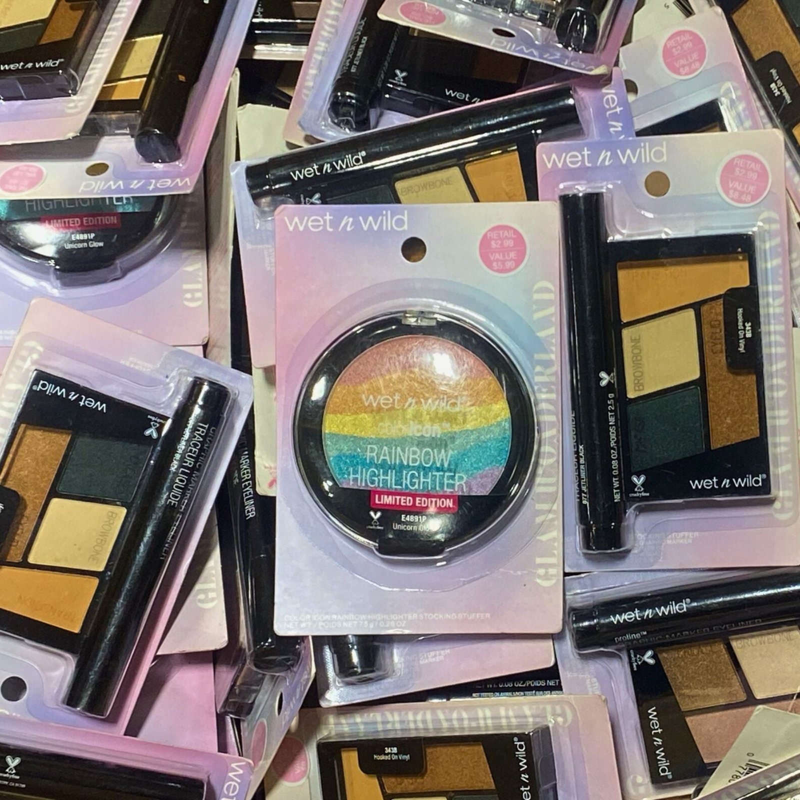 wet-n-wild-rainbow-highlighter-color-icon-quad-shadow-liquid-liner-50.jpg Wet N Wild Rainbow Highlighter & Color Icon Quad Shadow + Liquid Liner (50 Pcs Lot) - Image 1