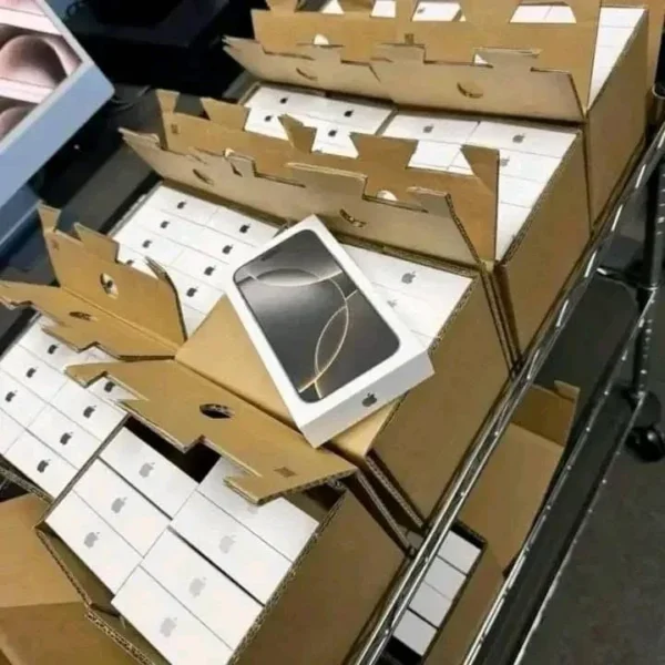 iPhones Pallet